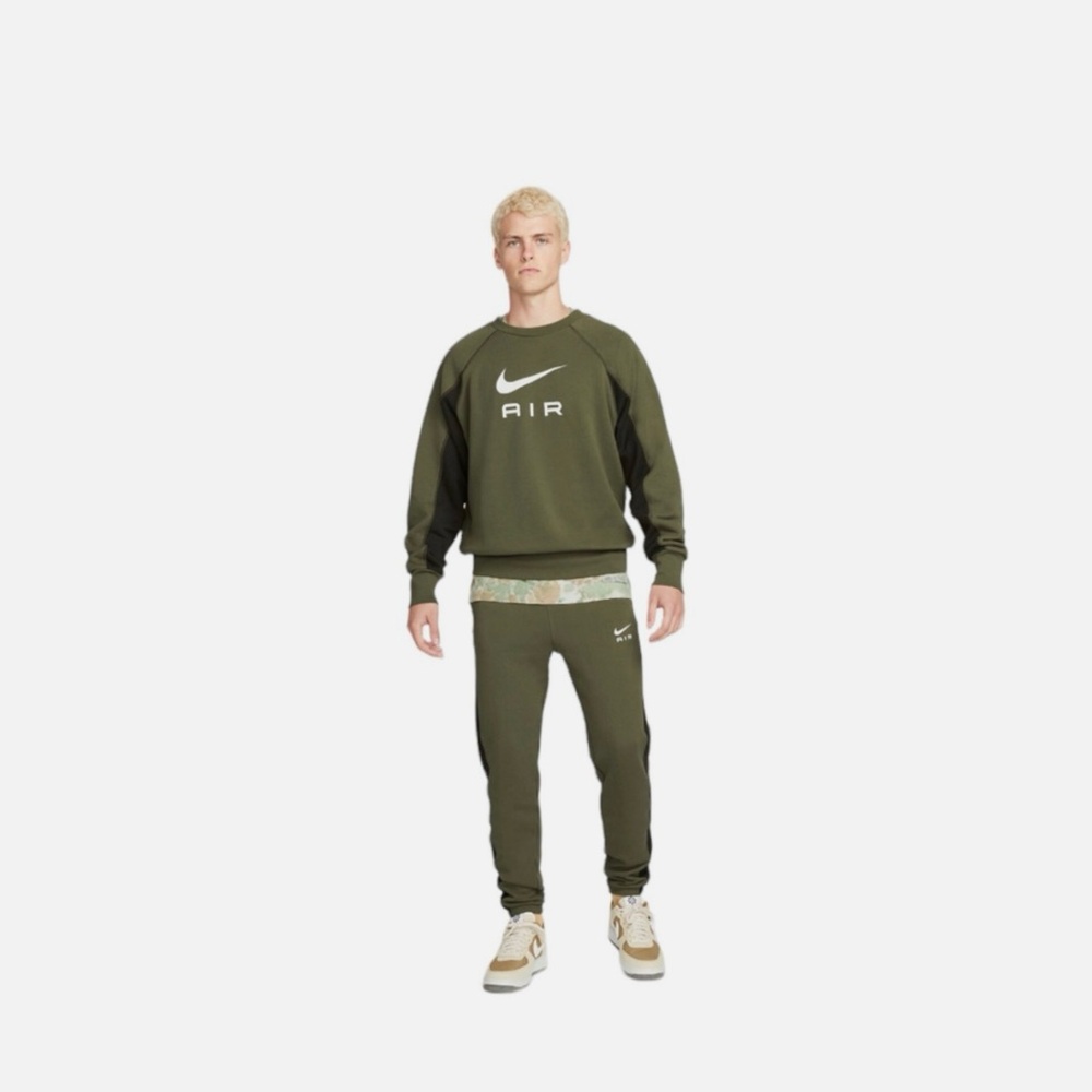 Nike Air Army Green Crewneck. Men’s Size Large